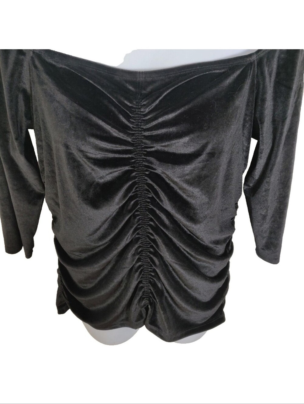 Torrid Women's Size 2 2X Black Velvet Shirred Front Off Shoulder Top NWT - Picture 2 of 9